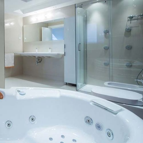 The Shower and Tub Plumbing Professionals in Lima