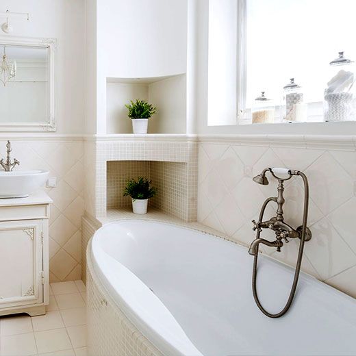 The Shower and Tub Plumbing Professionals in Lima